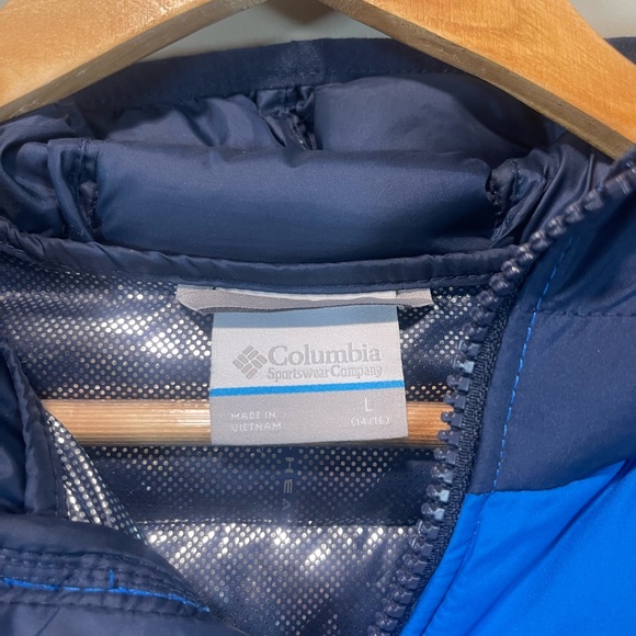 Columbia Kids Two-Tone Blue Puffer Jacket - Picture 6 of 6